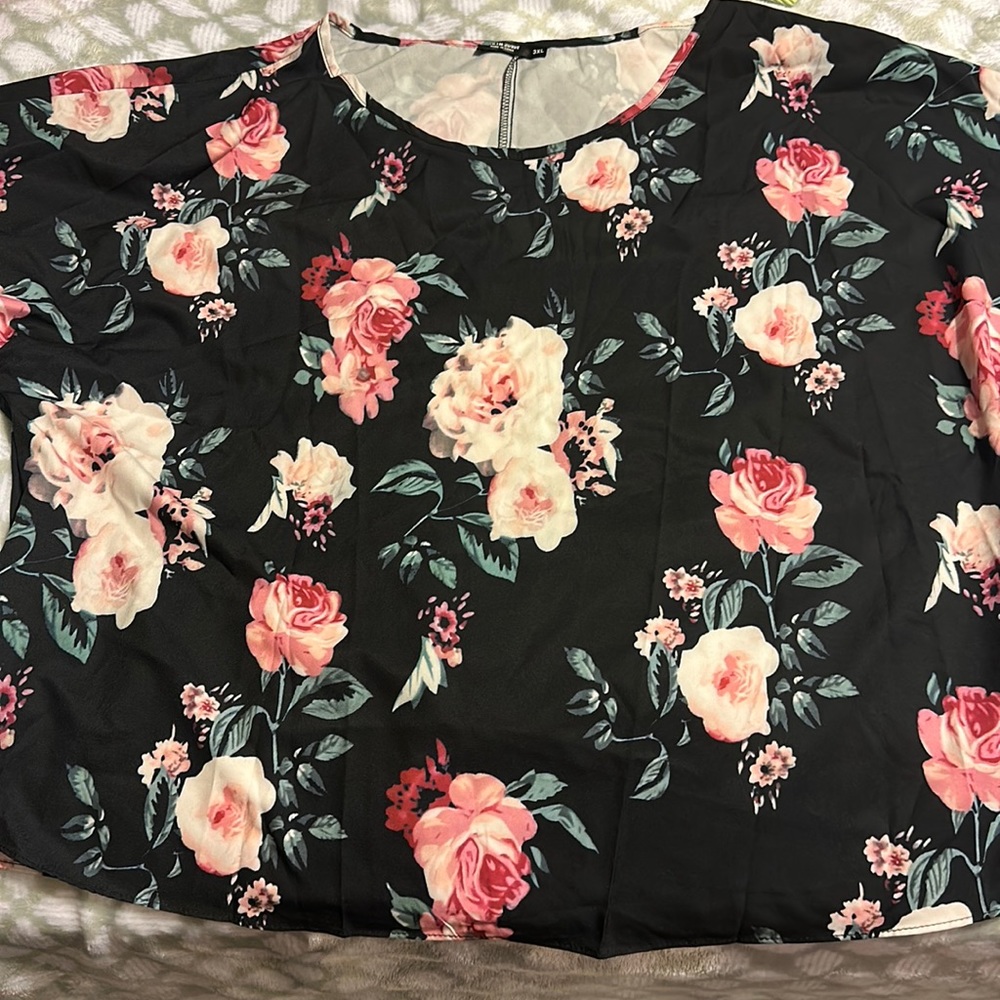 Flower pattern short sleeve blouse